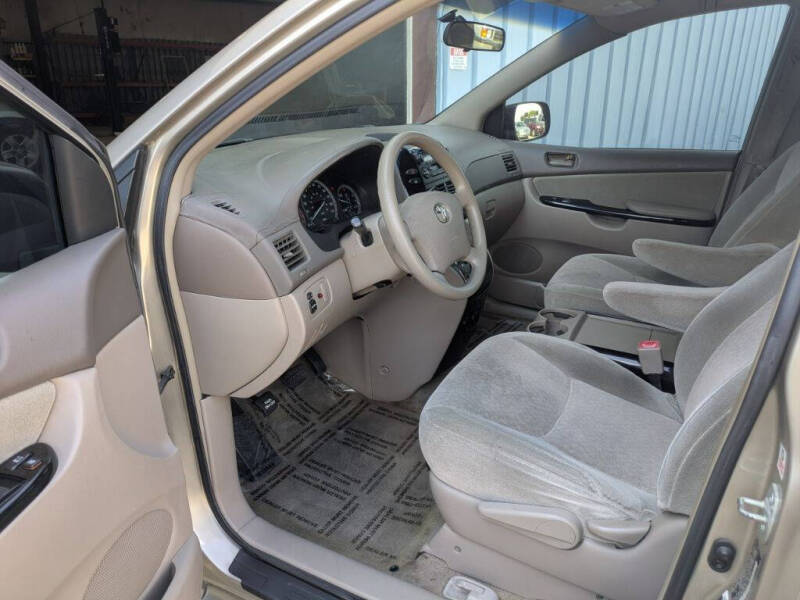 2005 Toyota Sienna