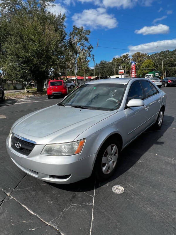 2008 Hyundai Sonata for sale at BSS AUTO SALES INC in Eustis FL