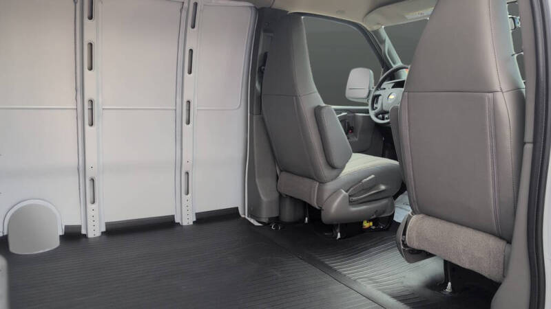 2026 Chevrolet Express 3500