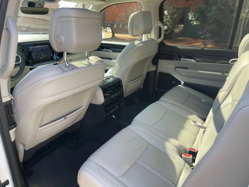 2023 Jeep Wagoneer
