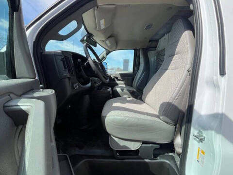 2024 Chevrolet Express 3500