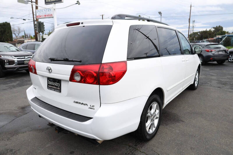 2006 Toyota Sienna LE 7 Passenger