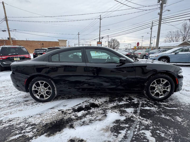 2015 Dodge Charger SE