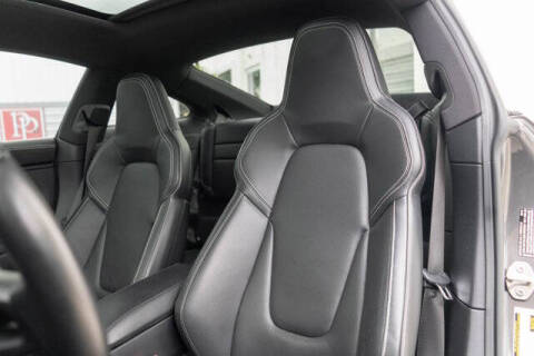 2022 Porsche 911 Carrera 4 GTS