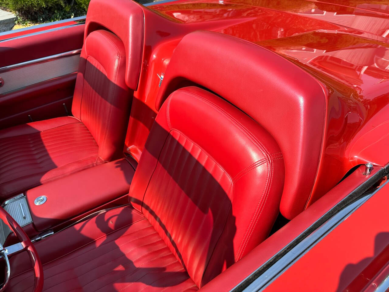 1962 Ford Thunderbird 28