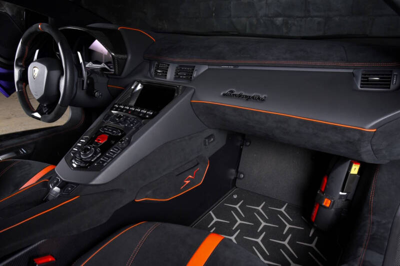 2016 Lamborghini Aventador LP 750-4 SV