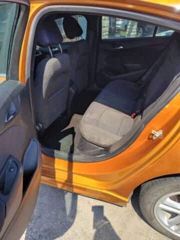 2017 Chevrolet Cruze LT Auto