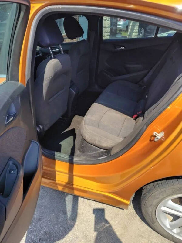 2017 Chevrolet Cruze LT Auto