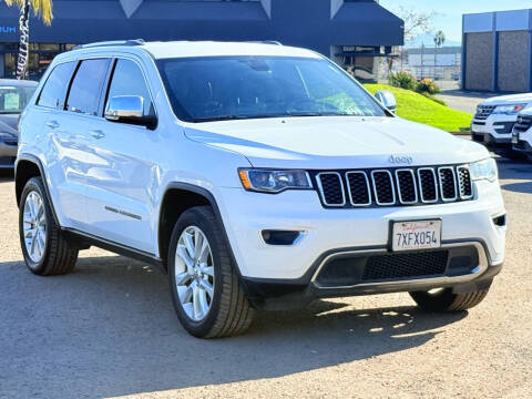 2017 Jeep Grand Cherokee for sale at MotorMax in San Diego CA