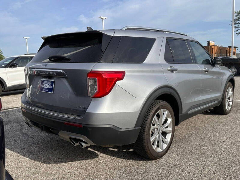 2023 Ford Explorer Platinum