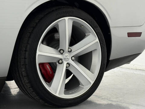 2008 Dodge Challenger SRT8