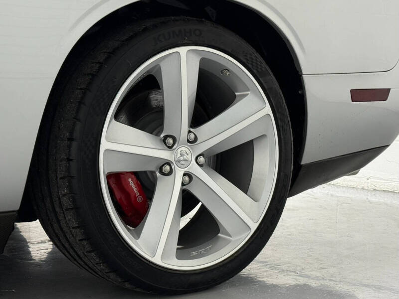 2008 Dodge Challenger SRT8