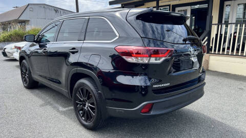 2019 Toyota Highlander SE