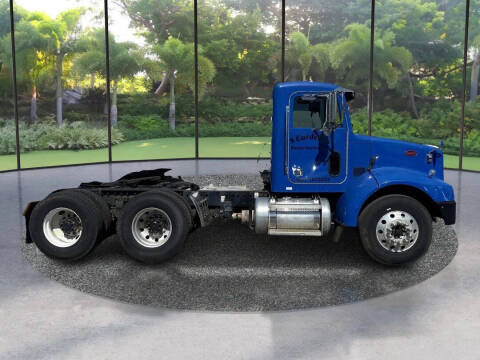 2004 Peterbilt 330