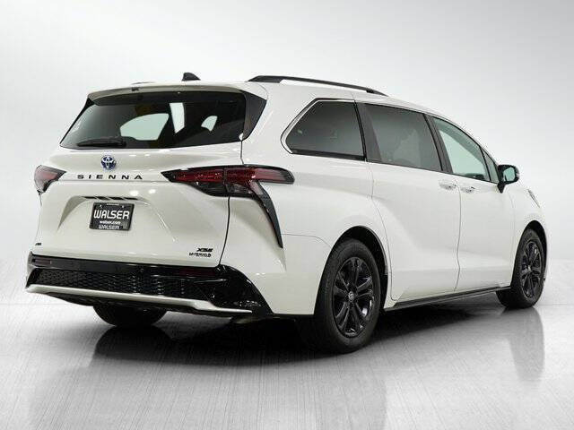 2024 Toyota Sienna XSE 7-Passenger