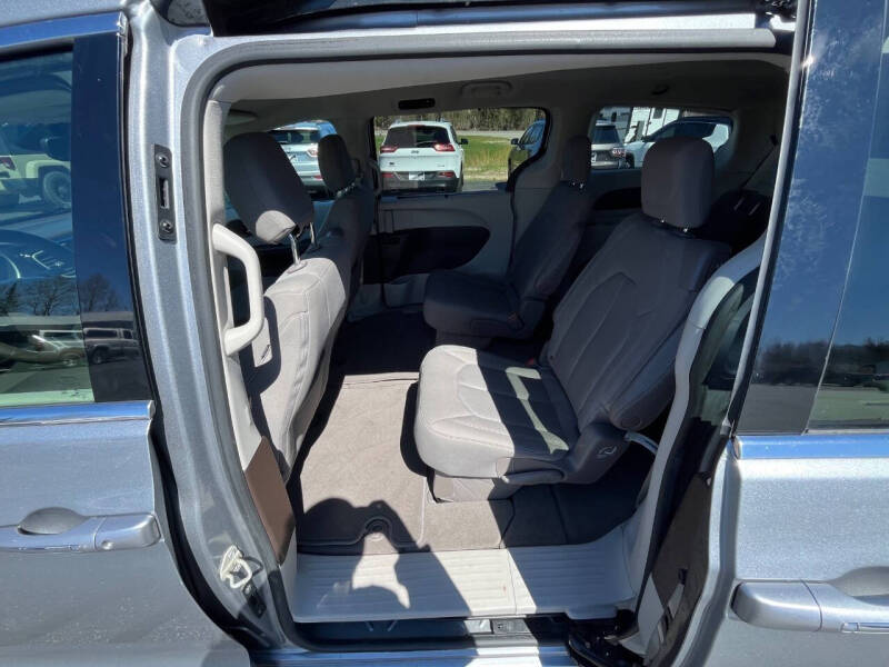 2020 Chrysler Pacifica Touring