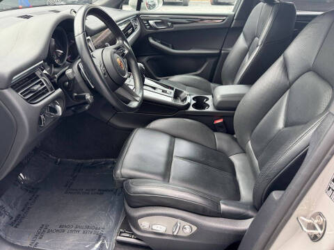 2023 Porsche Macan