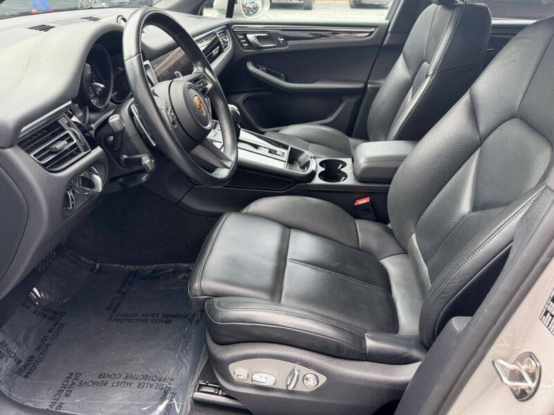 2023 Porsche Macan