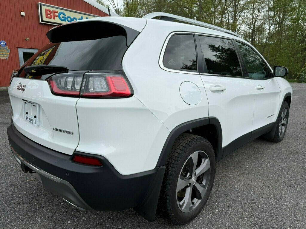 2019 Jeep Cherokee 3