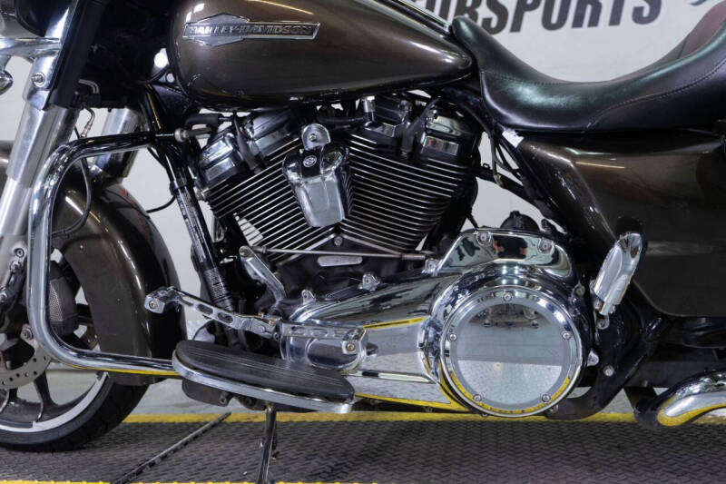2021 Harley-Davidson Street Glide