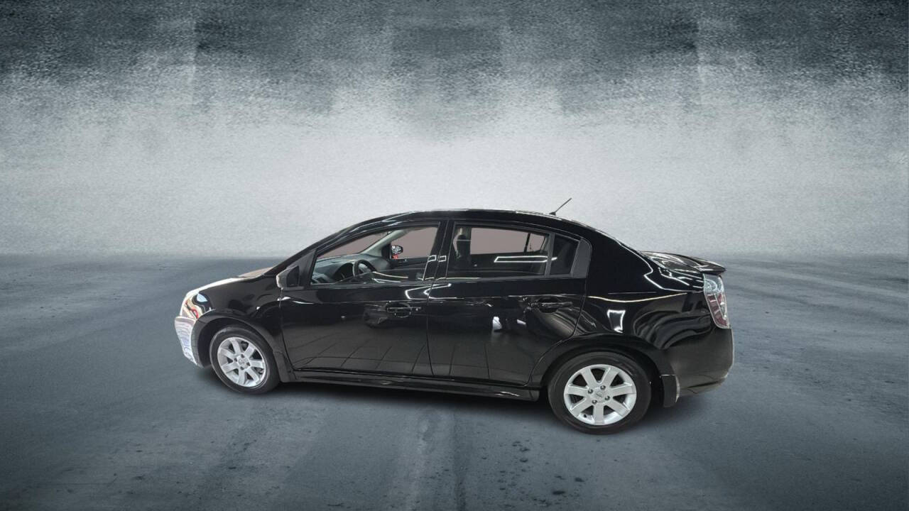 Black 2010 Nissan Sentra 2.0 SR 2.0 SR 4dr Sedan 2