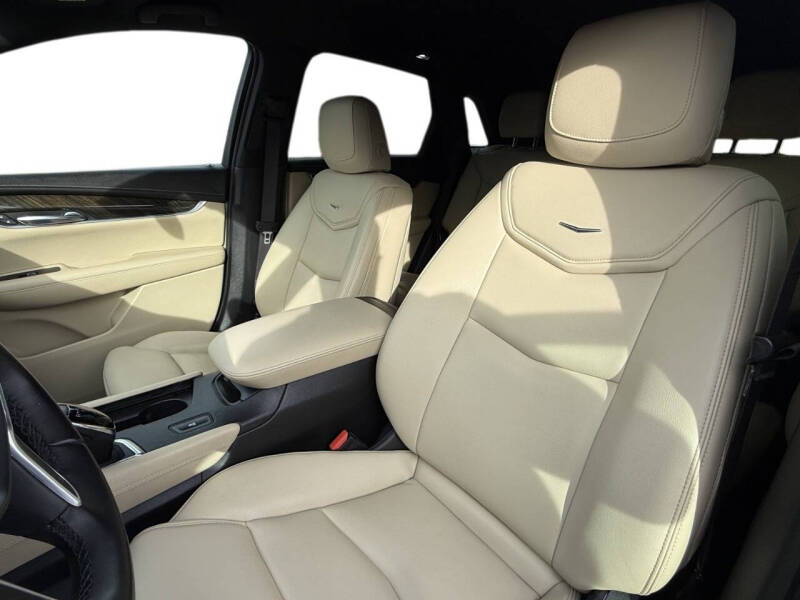 2017 Cadillac XT5
