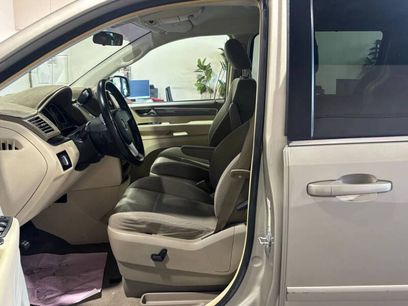 2009 Volkswagen Routan