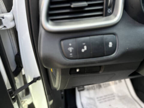 2018 Kia Sorento LX V6