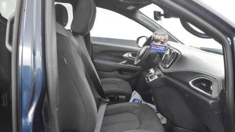 2024 Chrysler Pacifica Touring