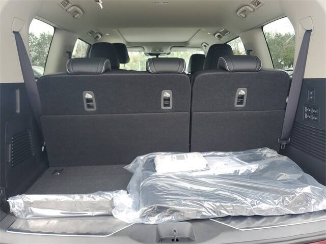 2025 Infiniti QX80 Luxe