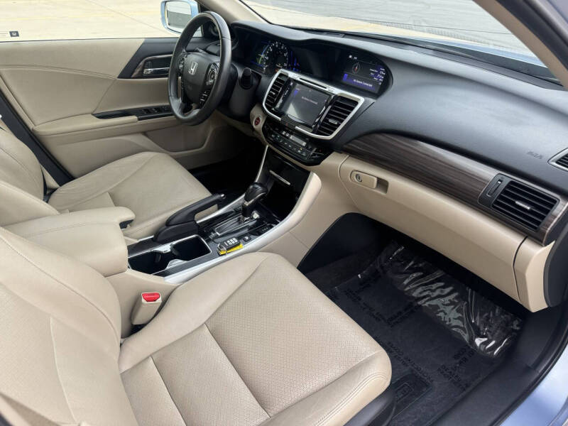 2017 Honda Accord Hybrid EX-L