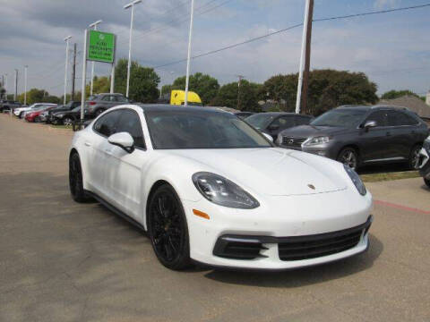 2019 Porsche Panamera 4