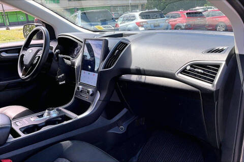 2023 Ford Edge SE
