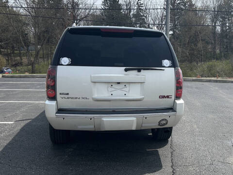 2009 GMC Yukon XL Denali