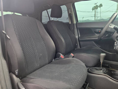 2009 Scion xD