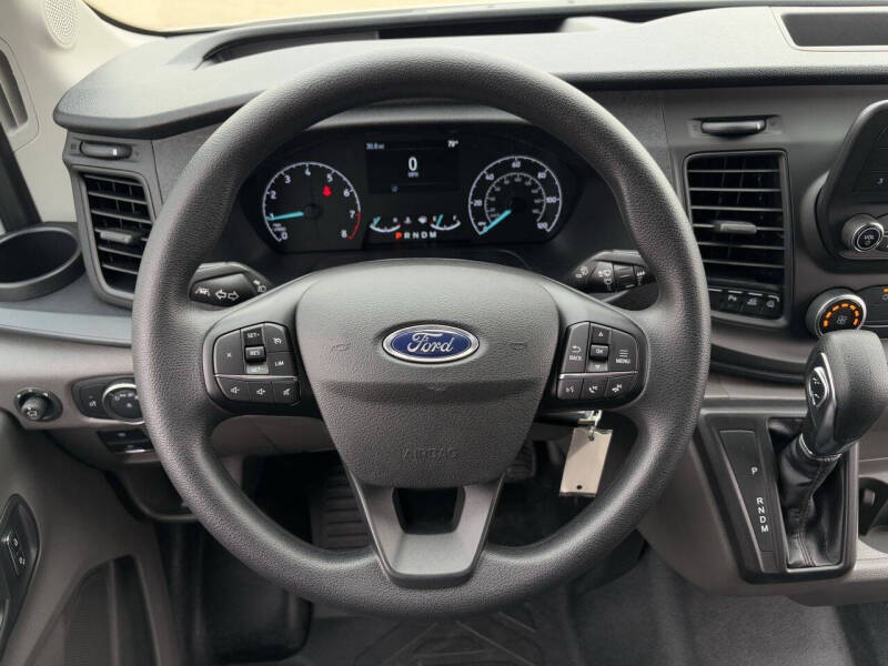 2025 Ford Transit 250