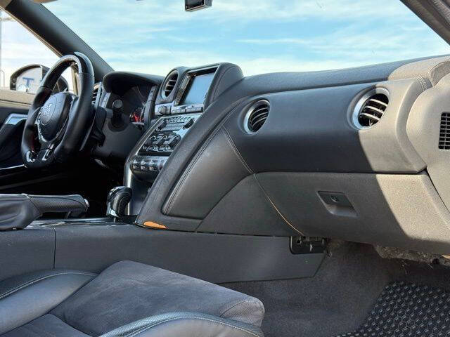 2010 Nissan GT-R Premium