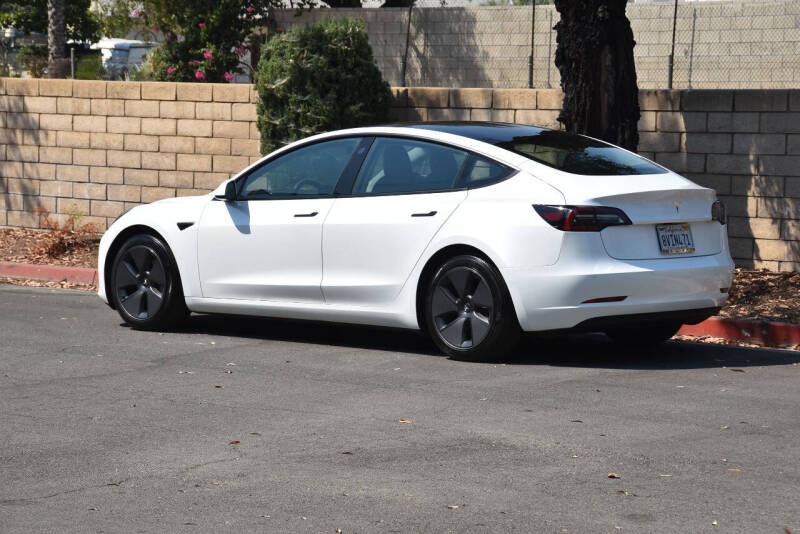 2021 Tesla Model 3 Base photo 4