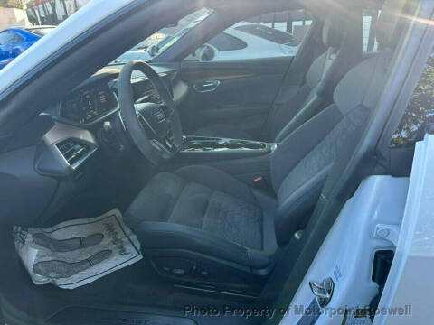 2023 Audi e-tron GT quattro Premium Plus