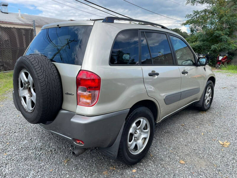 2003 Toyota RAV4 Base photo 5