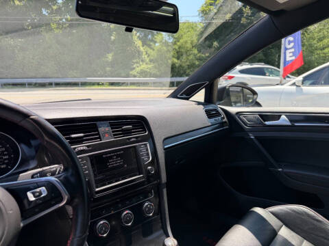 2016 Volkswagen Golf GTI SE