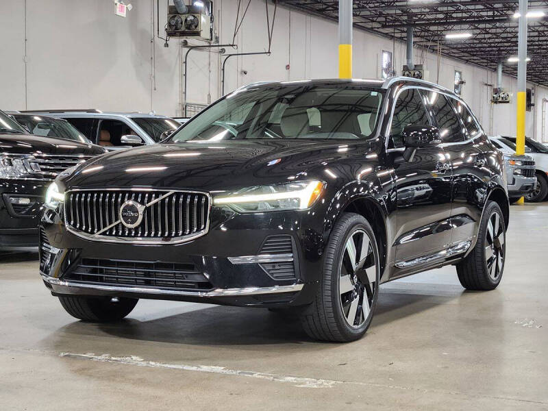 2023 Volvo XC60 Recharge T8 Plus Bright Theme