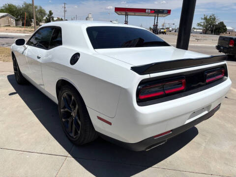 2022 Dodge Challenger SXT