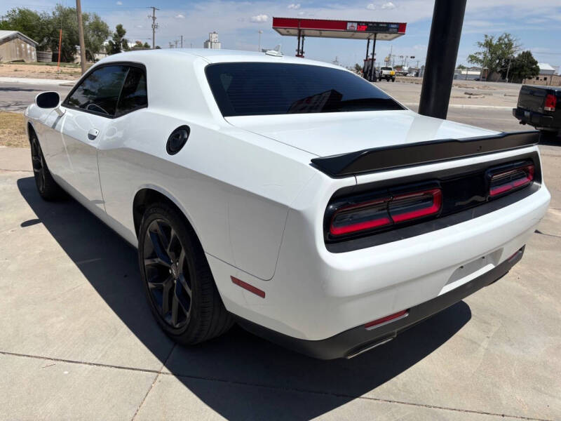2022 Dodge Challenger SXT