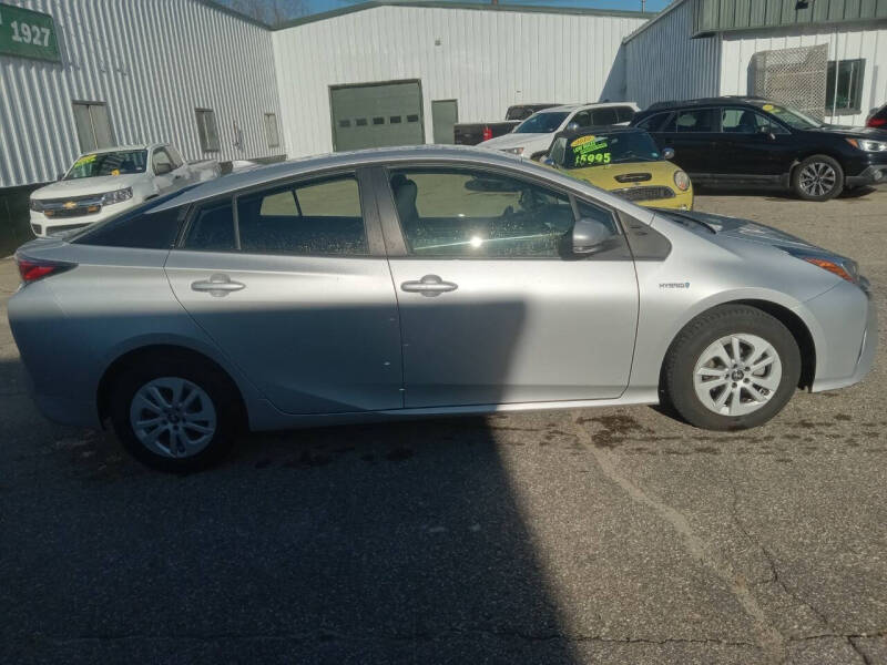 2016 Toyota Prius Two