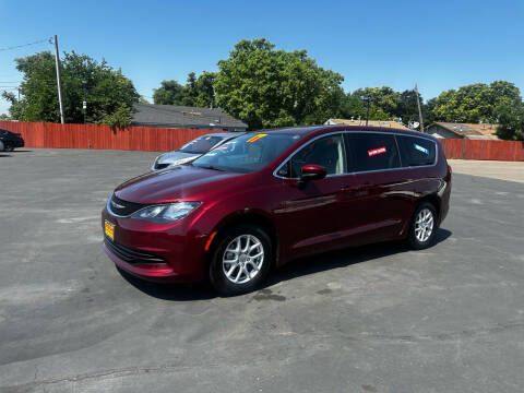 2017 Chrysler Pacifica LX