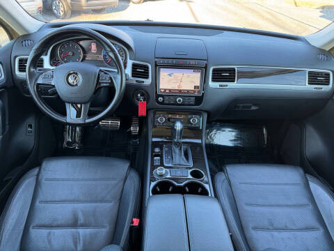 2017 Volkswagen Touareg V6 Executive