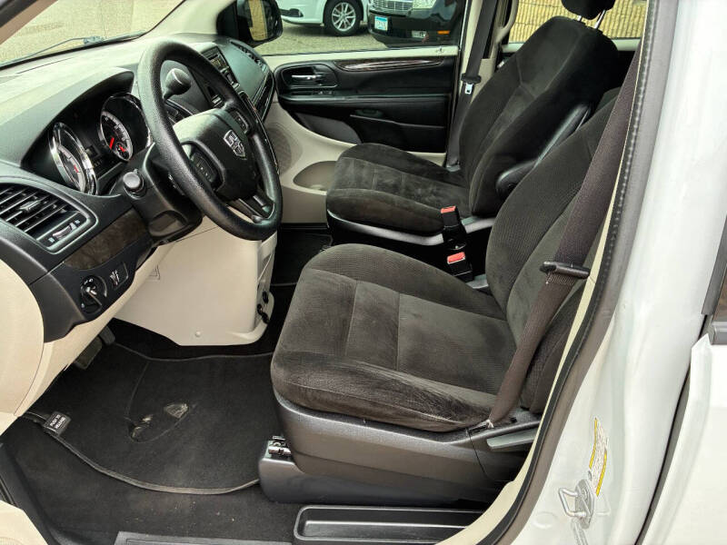 2016 Dodge Grand Caravan American Value Package
