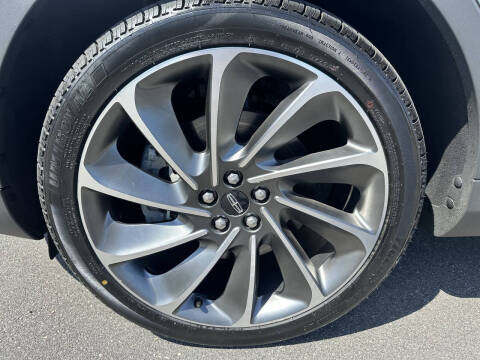 2020 Lincoln Nautilus Reserve