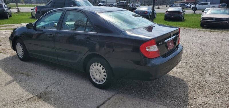 2004 Toyota Camry Standard